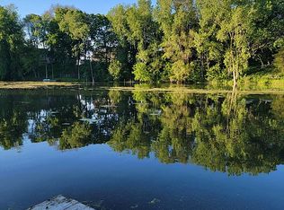 430 Pondview Dr, Pardeeville, WI 53954