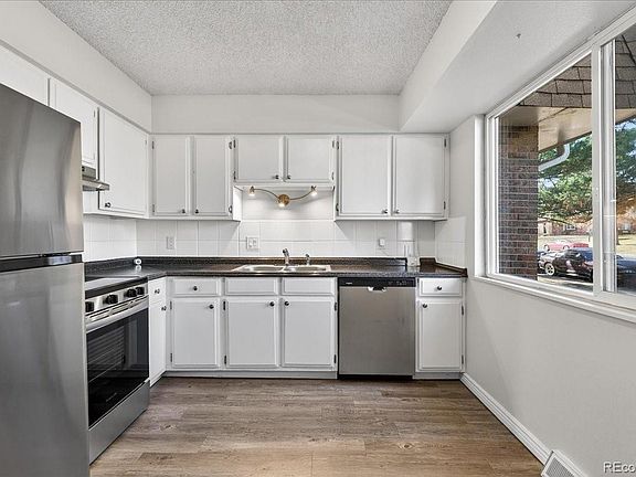3rd image of 5670 S Lowell Boulevard