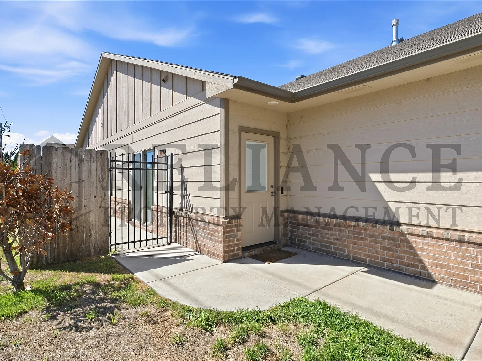 13601 Hunters View St - 1 — Photo 3