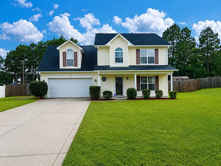 52 Holly Oak Cir — Photo 1