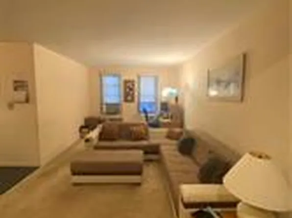 2425 Haring Street image 1 of 11