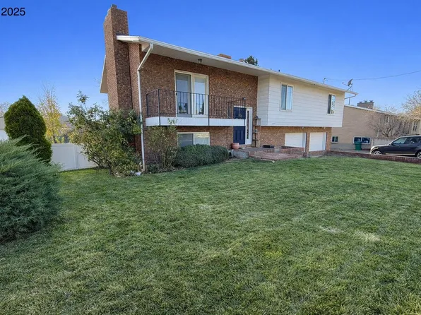 1644 E 700 S, Clearfield, UT 84015