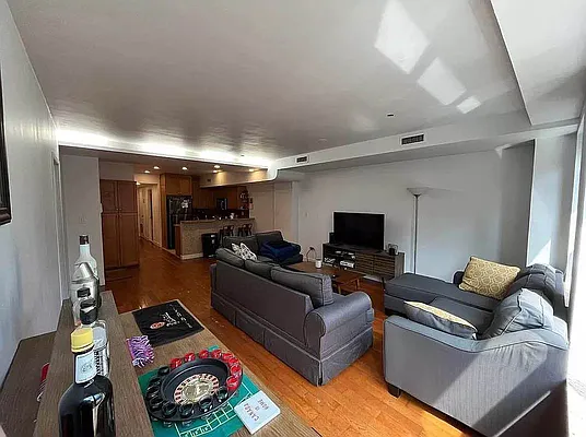 Rented by J Misrahi Realty Corp | media 4