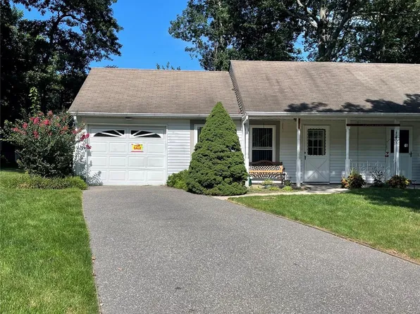 152A Laurance Lane #A, Ridge, NY 11961