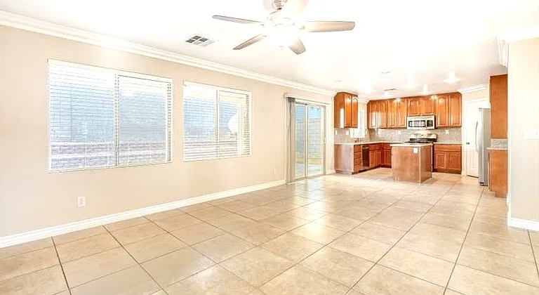 5565 Golden Palms Ct — Photo 7