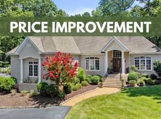 3007 Royal Crest Dr, Midlothian, VA 23113