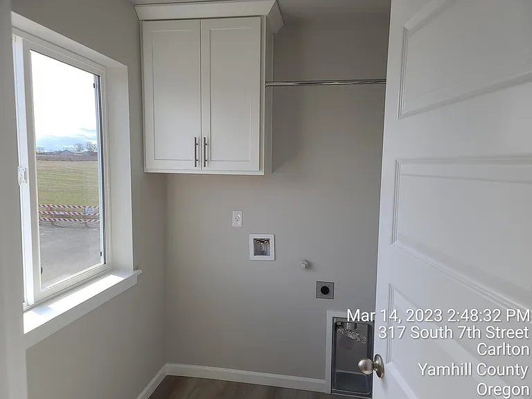 696 E Wilson St — Photo 10