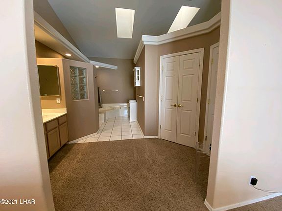 5th image of 2297 Jacob Row