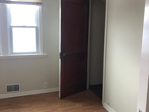 3rd image of 11 Vincent Ave