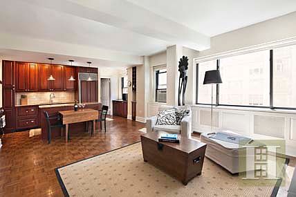 3rd image of 2166 Broadway APT 9C