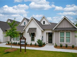 147 Summer St, Opelika, AL 36801