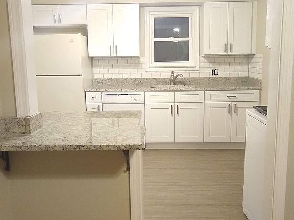 5th image of 6719 Wilber Ave