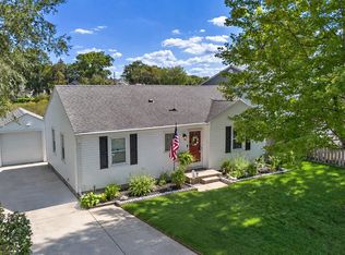 4661 Forest Ave, Waterford, MI 48328