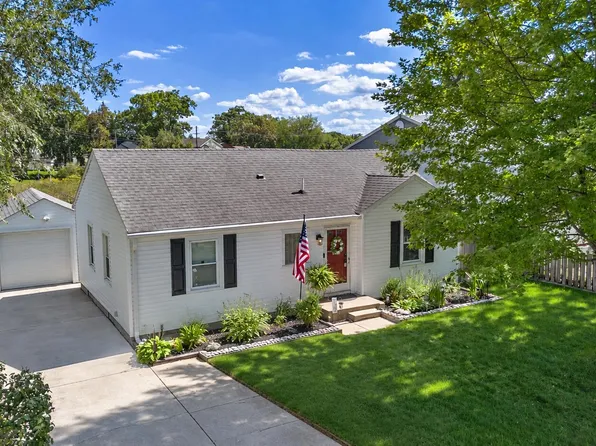 4661 Forest Ave, Waterford, MI 48328