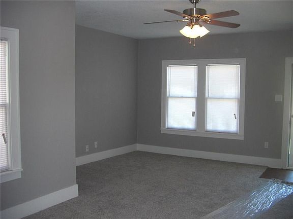 4th image of 1366 Elm St