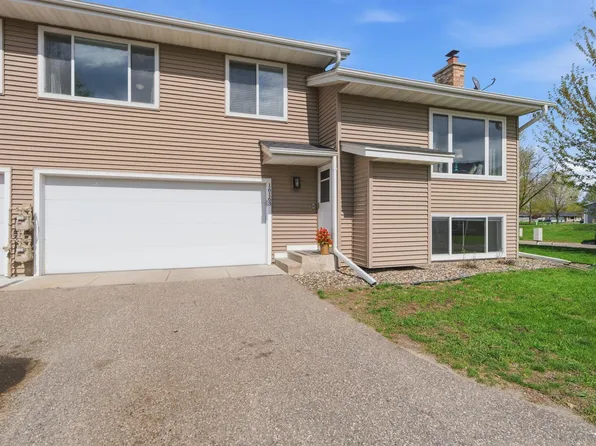 16163 Flagstaff Ct S, Rosemount, MN 55068