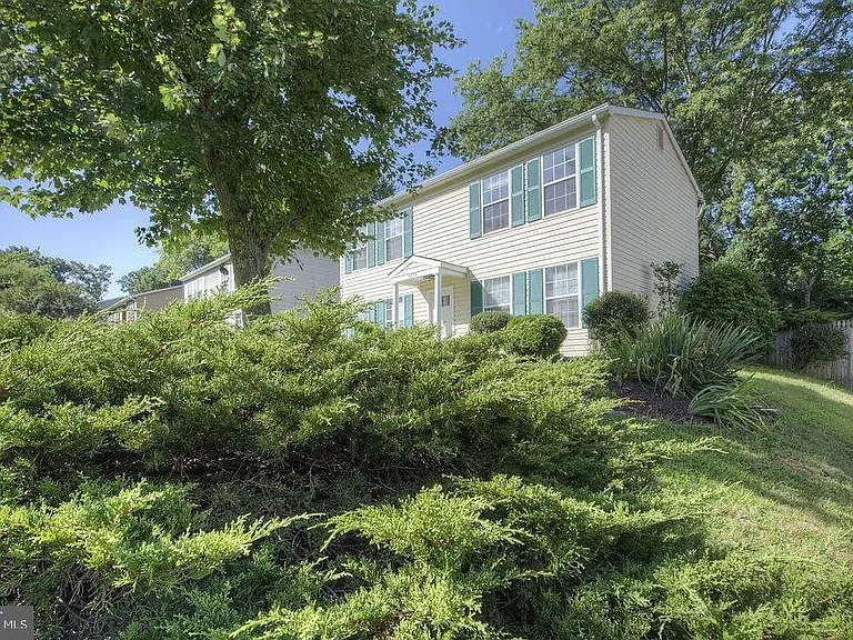 5678 Sutter Ln — Photo 3