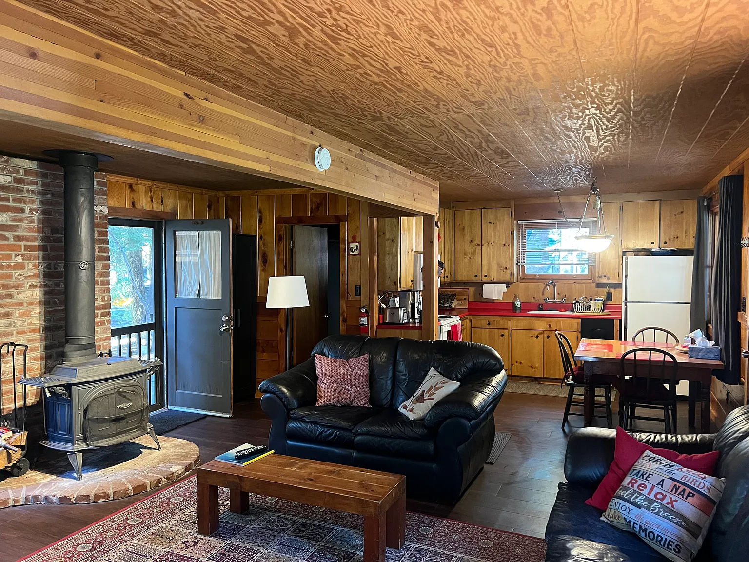 2 bed, 1008 sqft, $2,400 — Photo 4