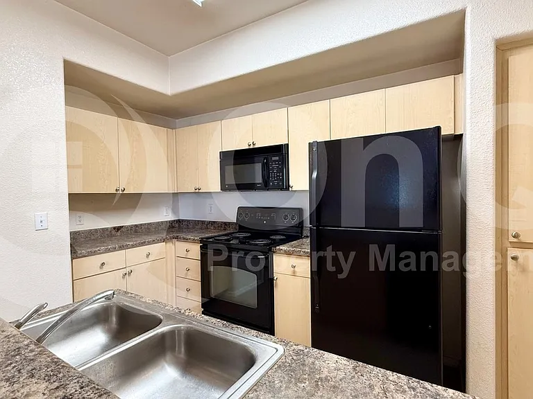 18416 N Cave Creek Rd #2023 — Photo 3