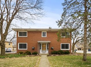 56 S Julian St #1, Naperville, IL