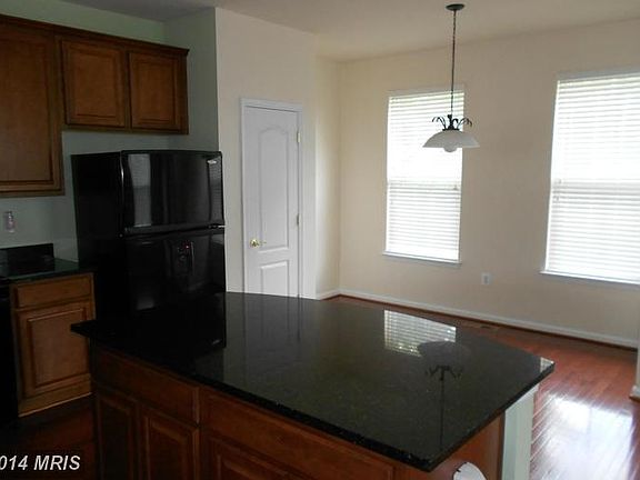 4th image of 6998 Landseer Dr