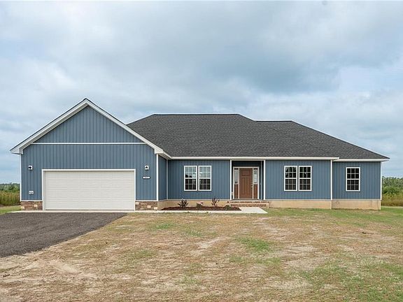 3rd image of 1130 Rountree Cres