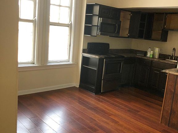 2nd image of 406 N Delaware St #303