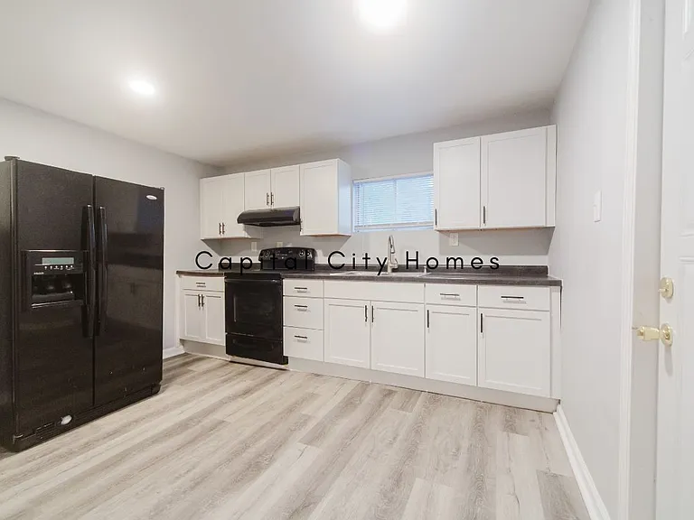1308 W 18th St — Photo 3