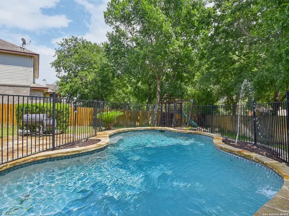 13102 GREENSVIEW LN, San Antonio, TX 78217