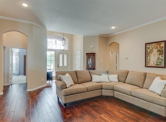 4th image of 8021 Buffalo Bend Ct