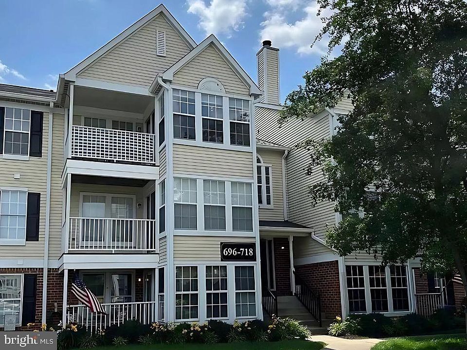 1st image of 706 Jupiter Hills Ct #2-2F