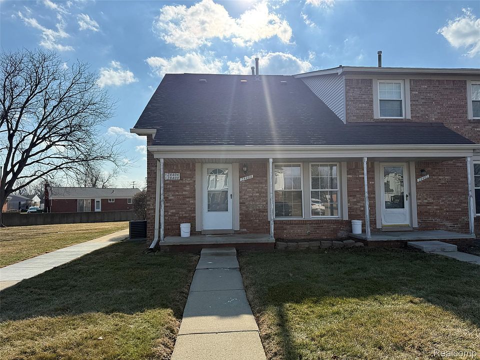 1st image of 28404 Longmeadow Ln