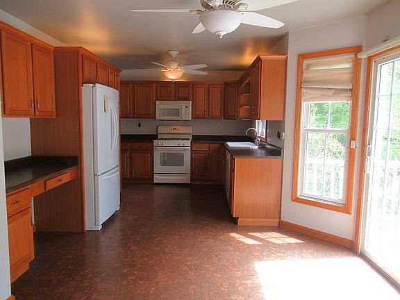 5th image of 5914 Heritage Dr