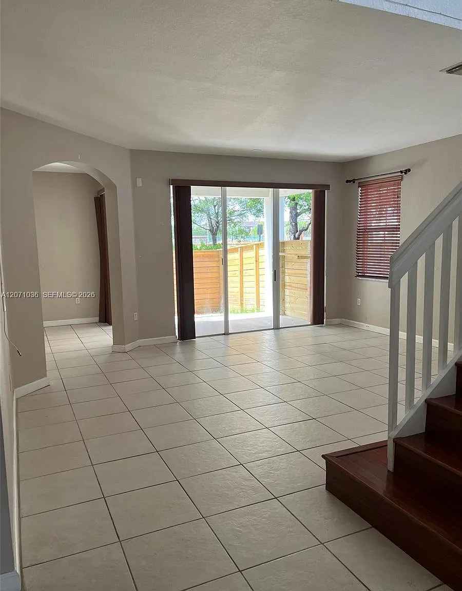 Islands At Doral — Photo 3