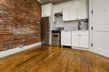 Rented by Evergreen Apartments BK