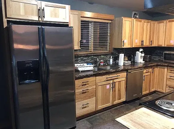 3 bed, 1450 sqft, $3,300 — Photo 3