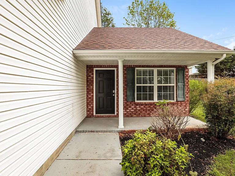 852 Dover Glen Dr — Photo 4