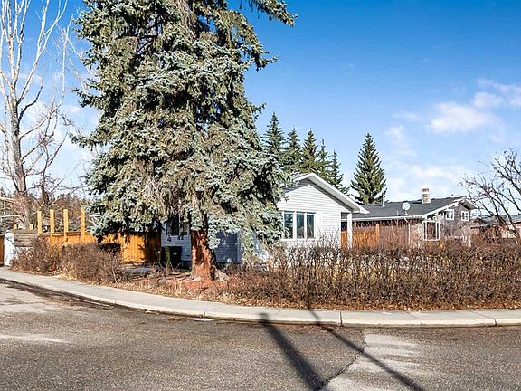 2nd image of 222 E Springwood Pl SW