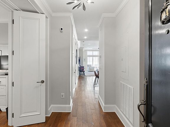 3rd image of 175 Concord St Unit 304