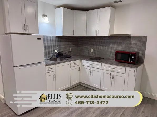 1043 Elmwood Dr, Lewisville, TX 75067