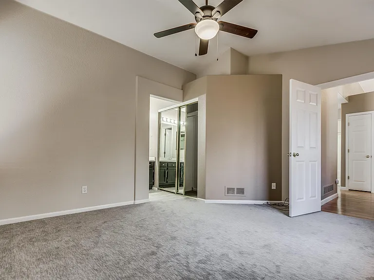 8708 Greengrass Way — Photo 16