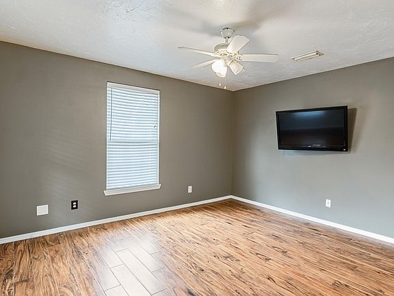 2nd image of 5668 Charter Cir