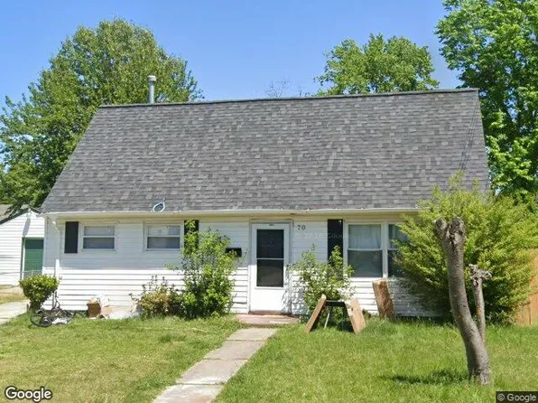 70 Calvary Ter, Hampton, VA 23666
