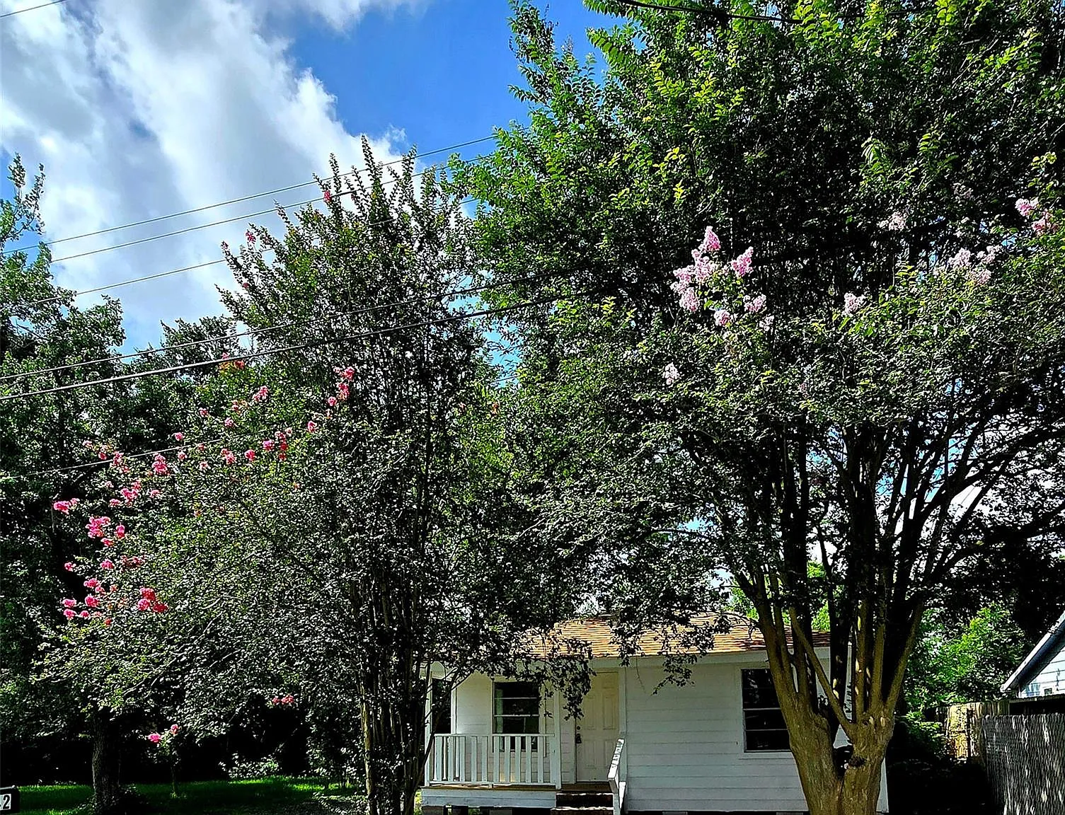 3 bed, 2.0 bath, 900 sqft, $1,550 — Photo 2