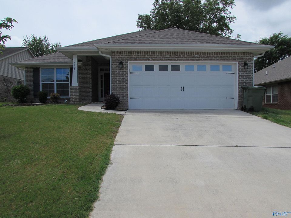 1st image of 2425 Bell Manor Dr