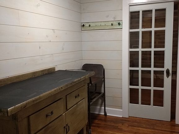 Mudroom off kitchen to left/utilityright