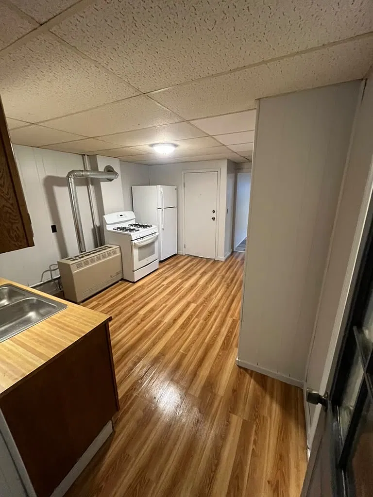 1 bed, 650 sqft, $1,250 — Photo 3