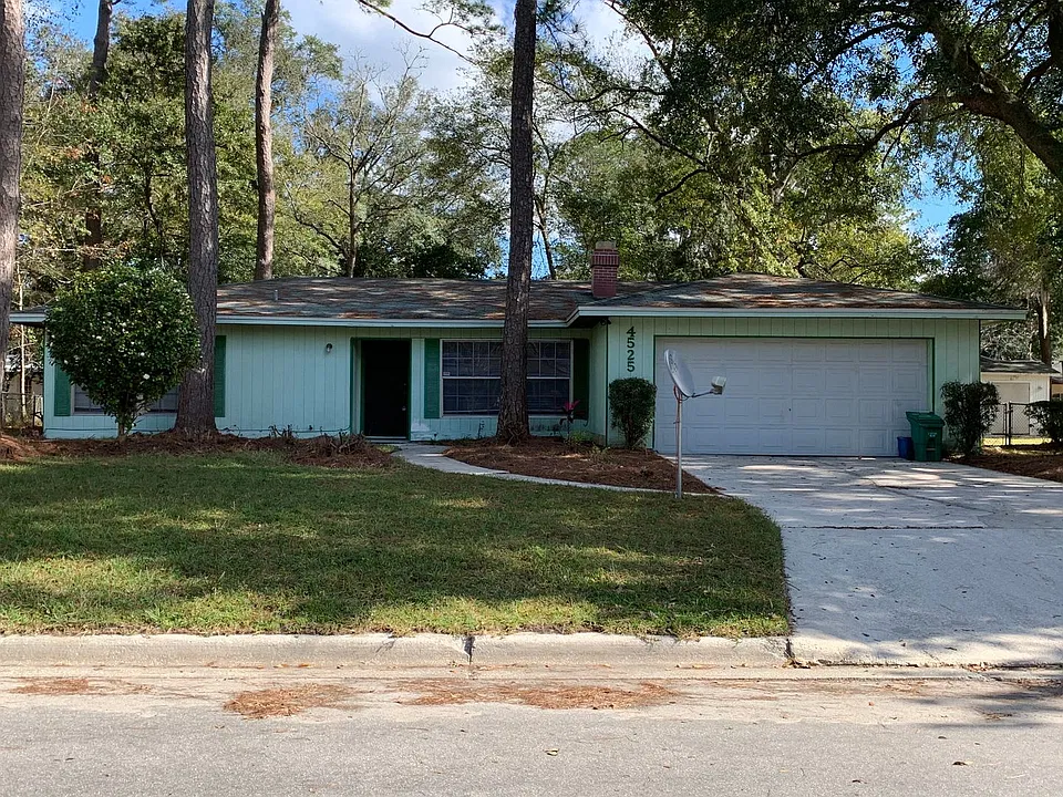 4525 NW 29th Ter