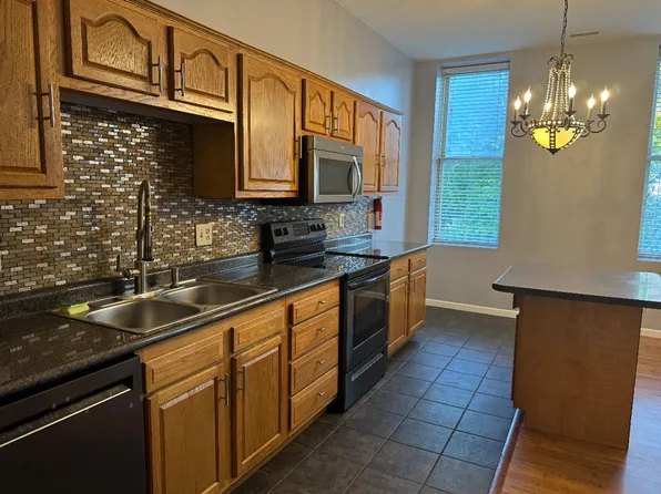 110 1/2 W 6th St, Bloomington, IN