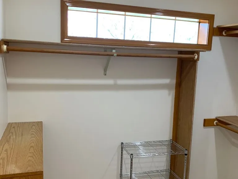 1033 S 232nd St — Photo 31